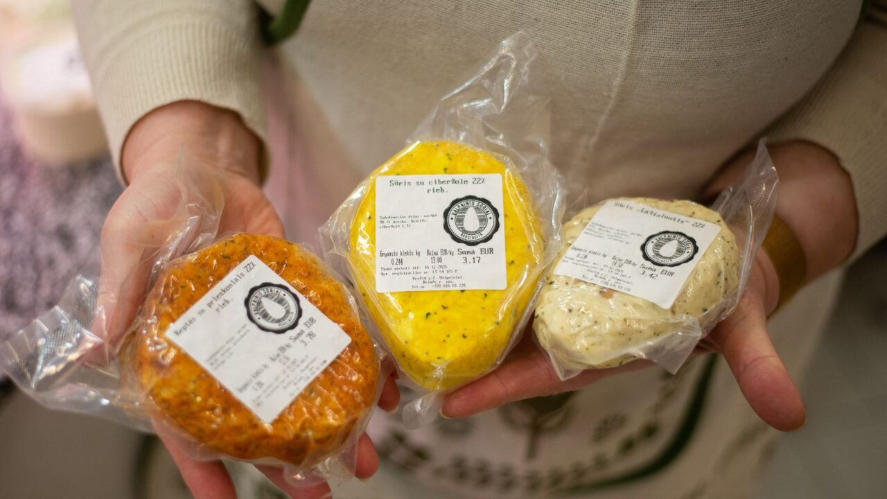 Sūriai iš nedidelio Žemaitijos kaimo žavi savo natūralumu