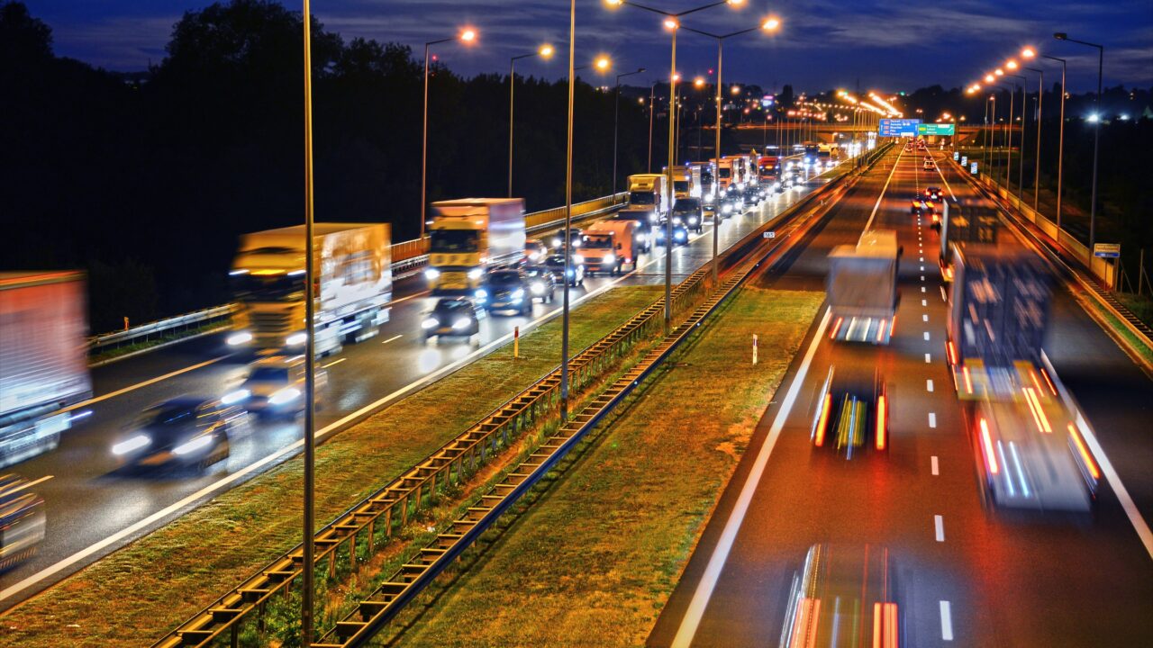 „Via Lietuva“: ties Kaunu baigiama tvarkyti beveik 5 km A1 kelio atkarpa
