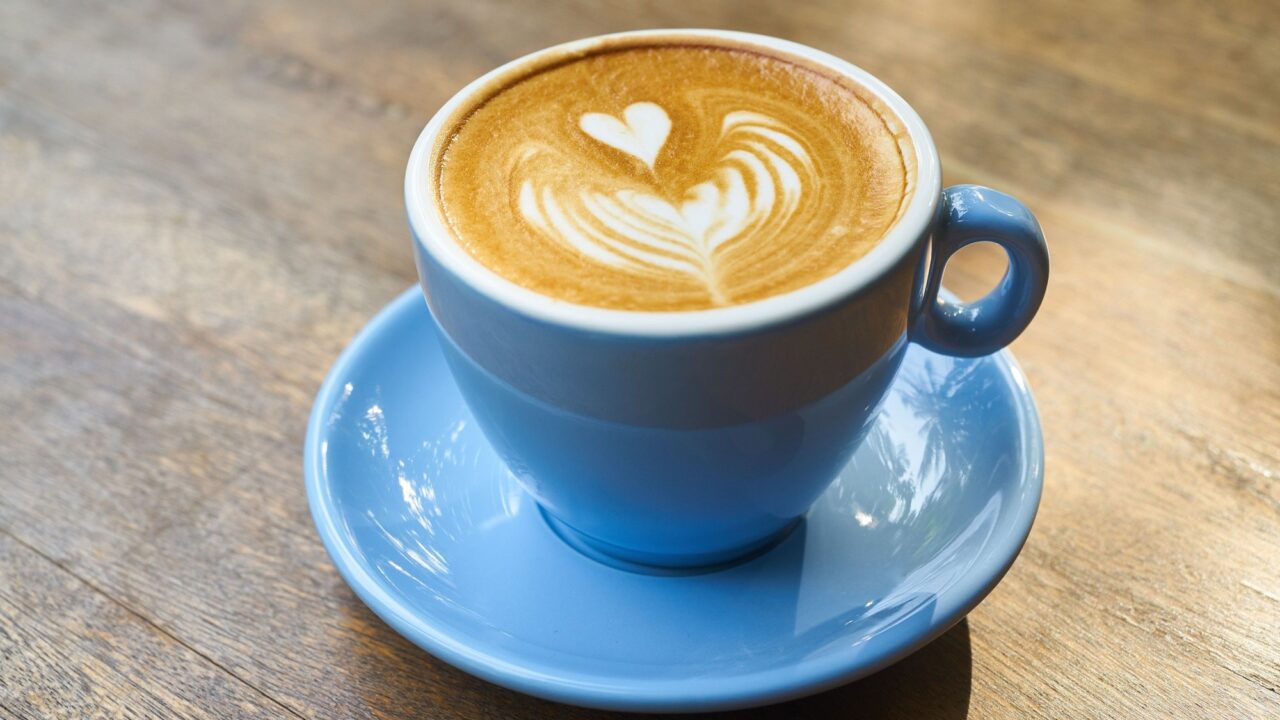 Tarptautinę kavos dieną – Lietuvos baristų čempionės patarimai: kaip išsirinkti kavą ir skaniai ją paruošti namuose?